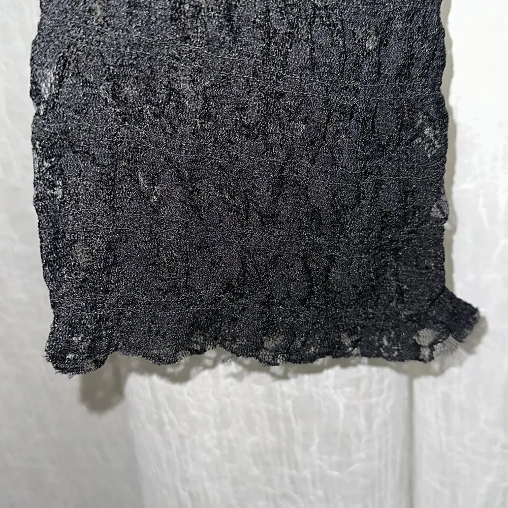 free people XS-S Madison Black Hook Eye Cropped Bell Sleeve Lace Top